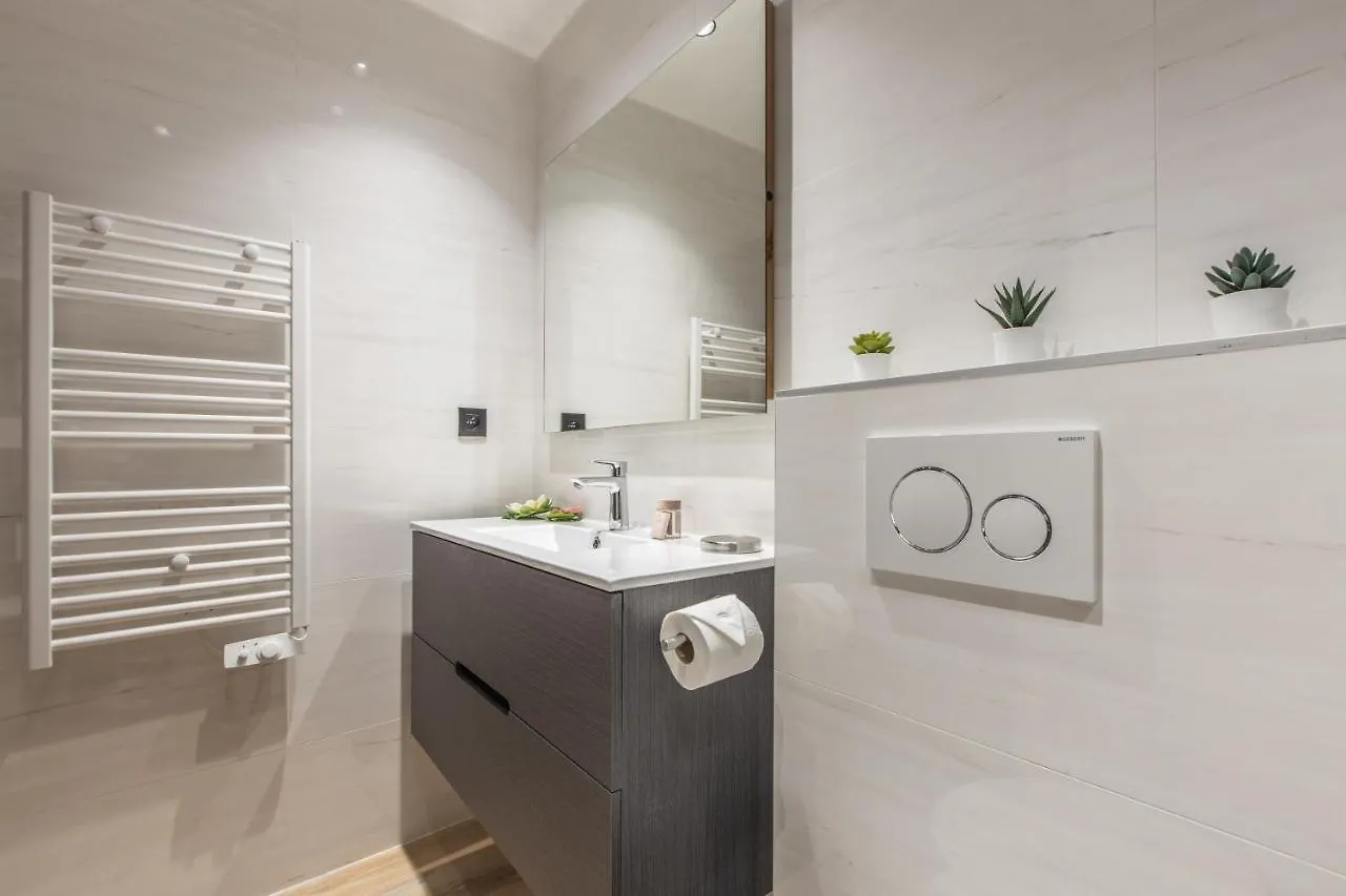 Residence Topaze - Central - Luxurious - 50M Croisette Palais - Lra Cannes 0*,  France